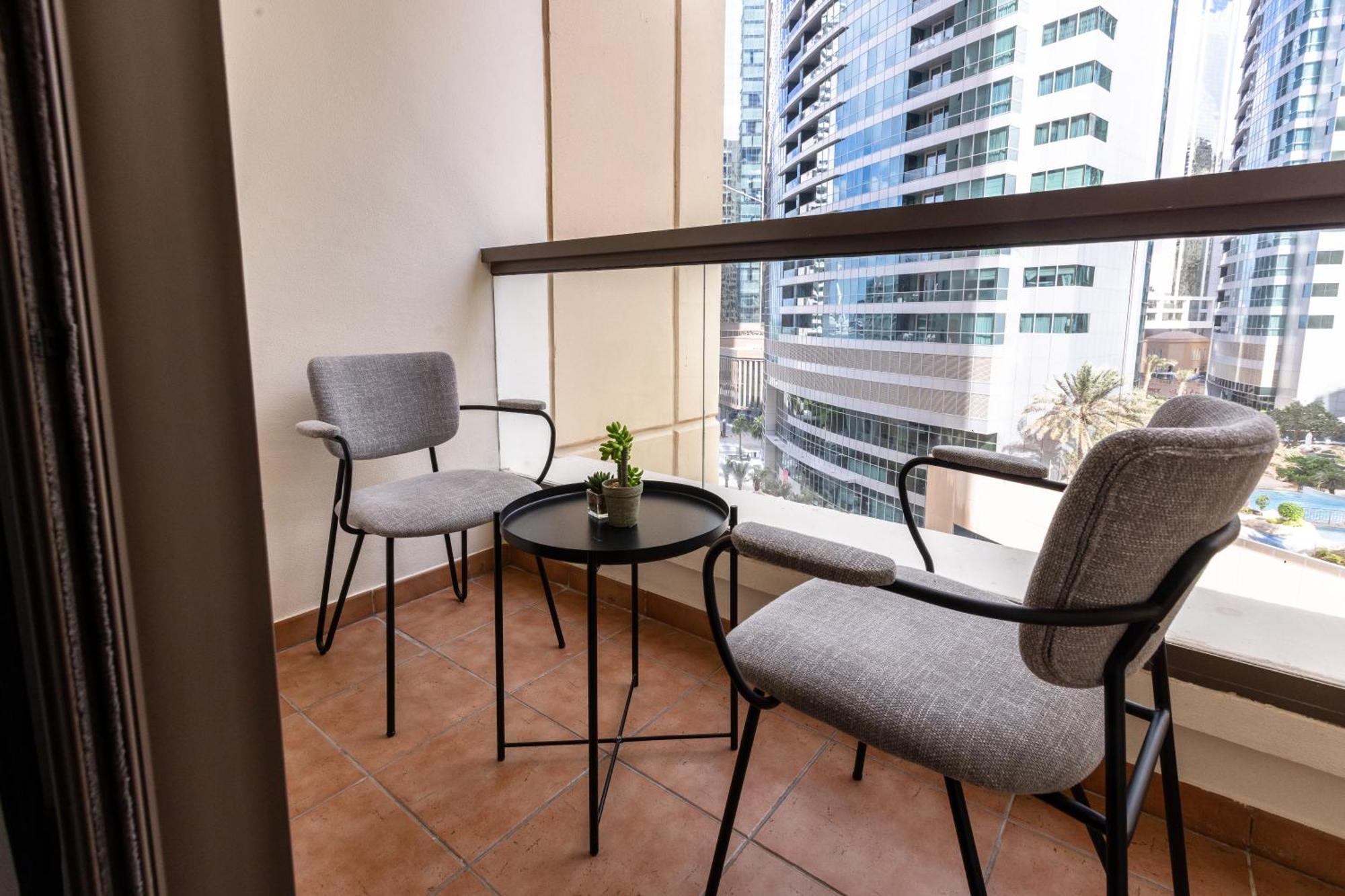 Апартаменти Beautiful 1 Bedroom By The Jbr Beach! Bahar