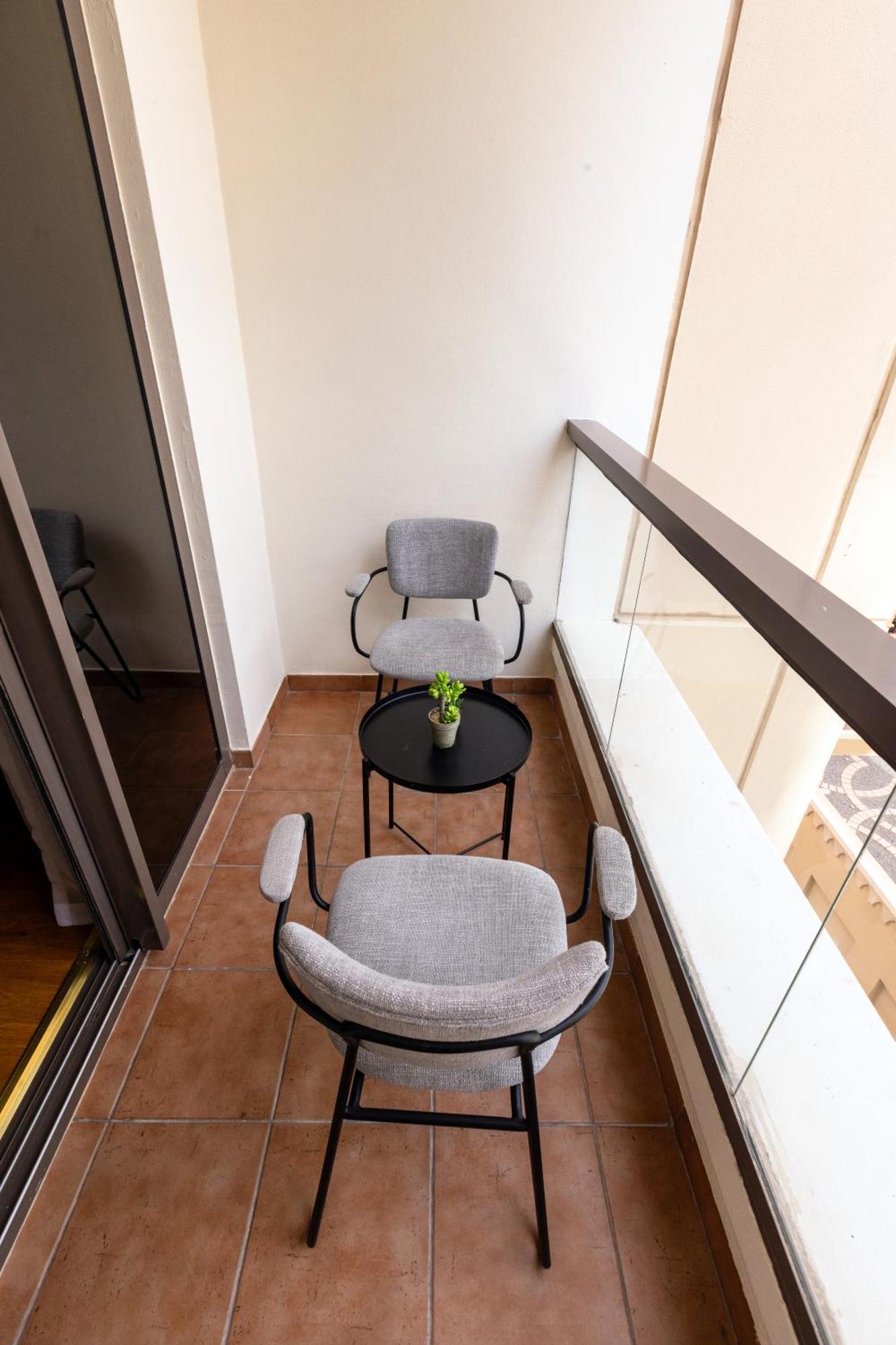 Beautiful 1 Bedroom By The Jbr Beach! Bahar Апартаменти *